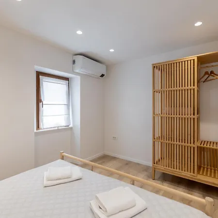 Ivan Apartment *